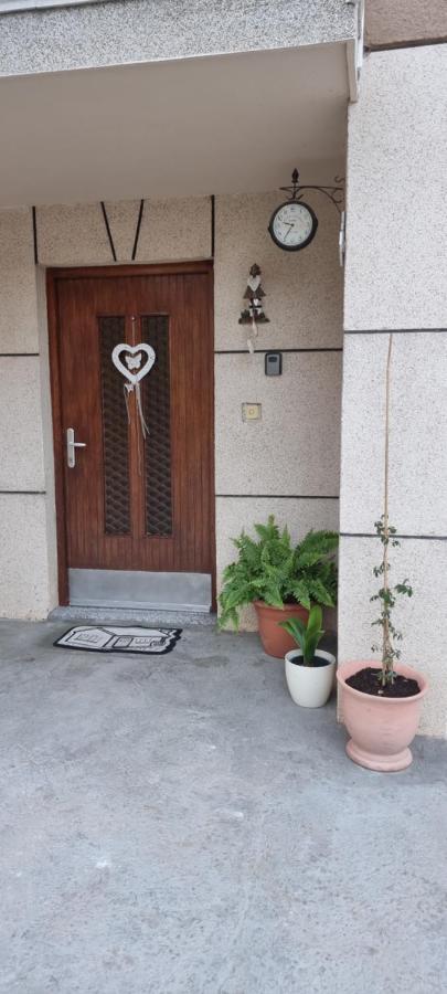 Bruno'S House Apartment Pula Exterior photo